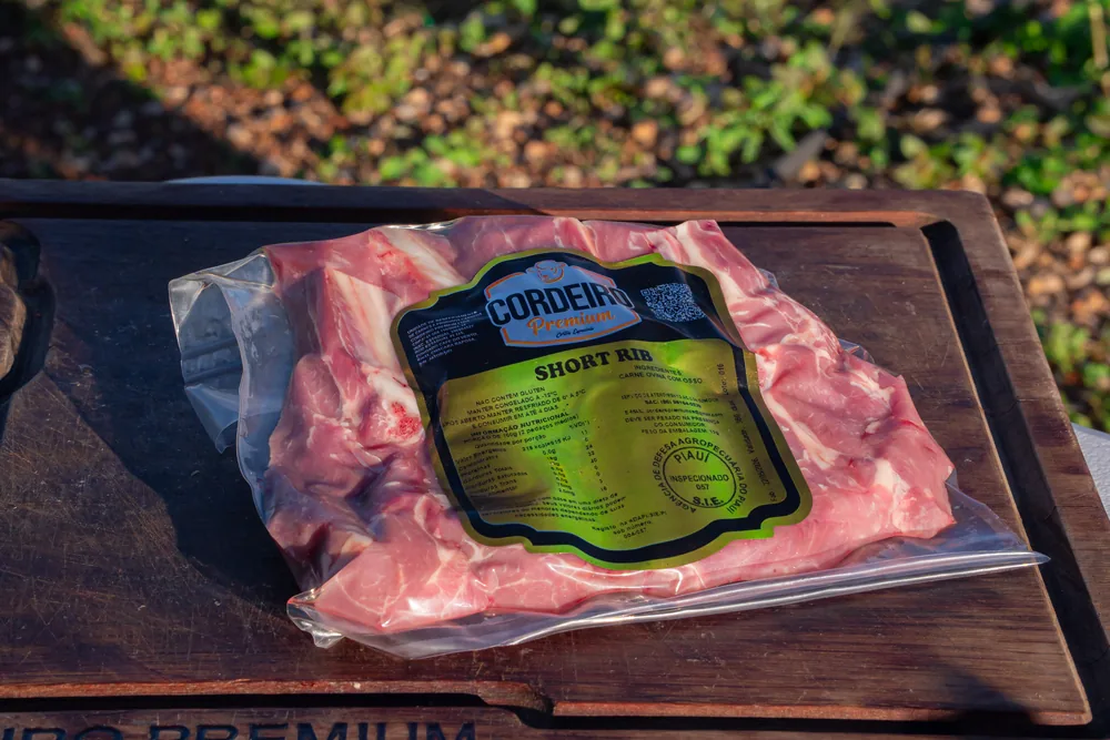 Short Rib de cordeiro embalado a vácuo